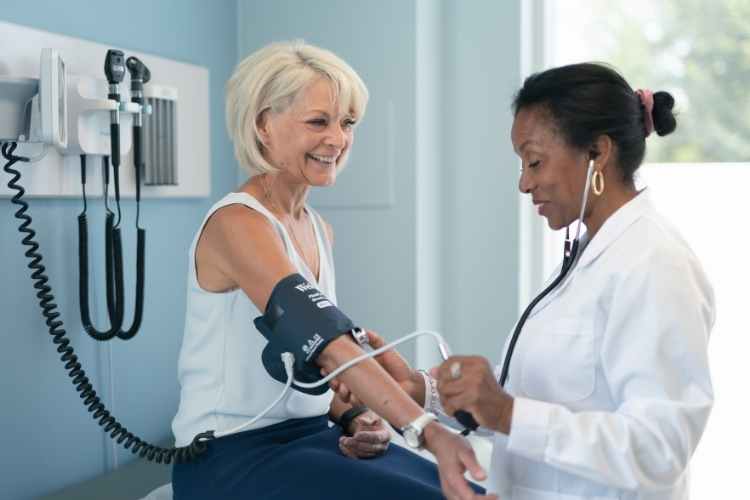 How To Control High Blood Pressure With Diet and Exercise